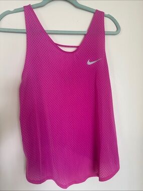 Nike dry-fit tank Pink!